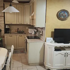 Apartment Dado